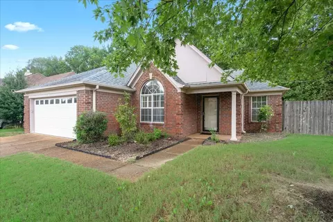 1334 Beaver Trail Dr, Cordova, TN 38016