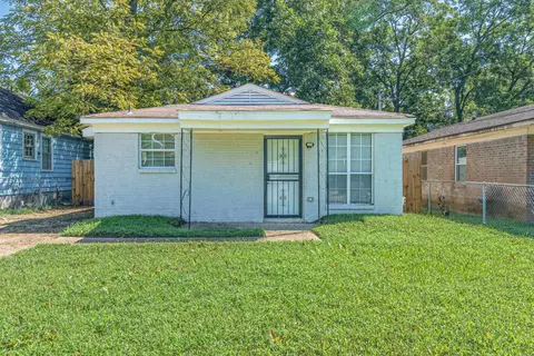 1496 Standridge St, Memphis, TN 38108