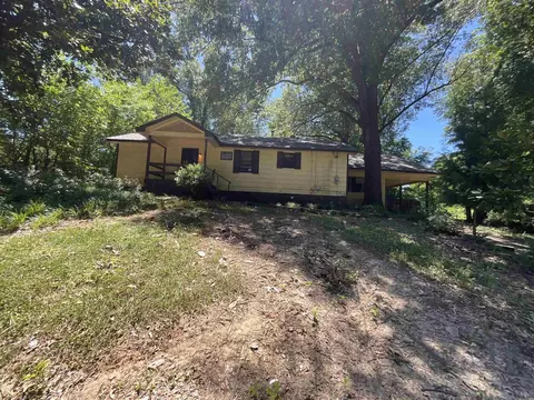 2067 Collier Rd, Memphis, TN 38127