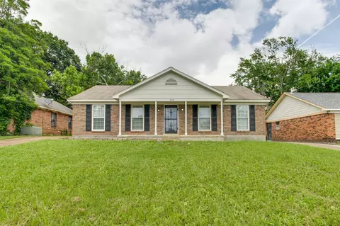 3826 Clarke Rd, Memphis, TN 38115