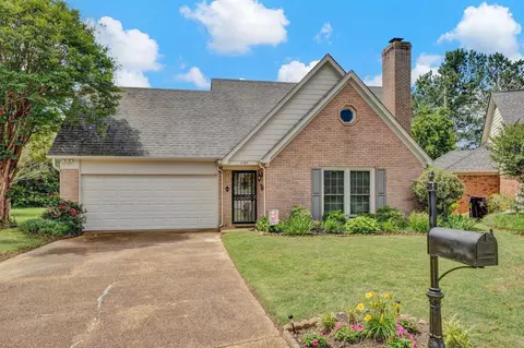 1197 Scarlet Tanager Ln, Collierville, TN 38017