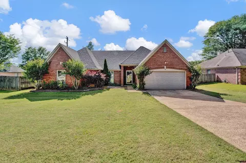 589 S Sanga Rd, Cordova, TN 38018