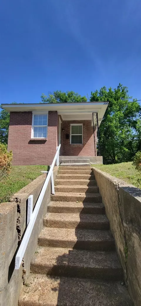 200 Silverage Ave, Memphis, TN 38109