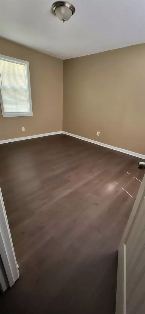 200 Silverage Ave, Memphis, TN 38109 photo 5