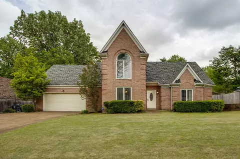 322 Walnut Trace Dr, Cordova, TN 38018