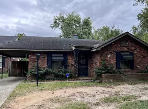 1710 Combs St, Memphis, TN 38108