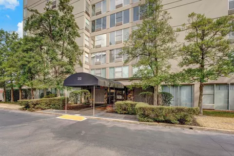 232 S Highland St #1206, Memphis, TN 38111