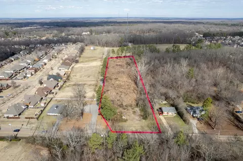 8352 Ellis Rd, Memphis, TN 38133