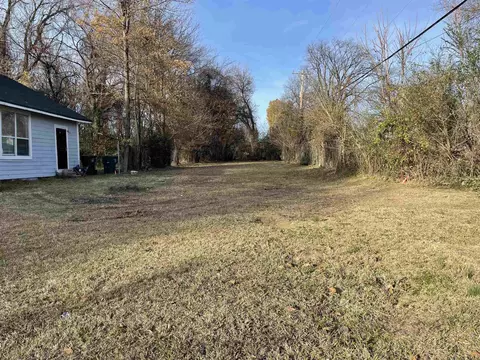 1090 E Trigg Ave, Memphis, TN 38106