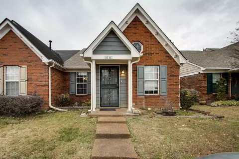 1661 Beaver Trail Dr, Cordova, TN 38016
