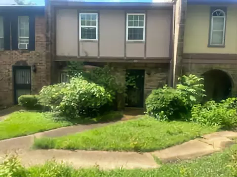 2105 Wooden Heart Ct #33, Memphis, TN 38116