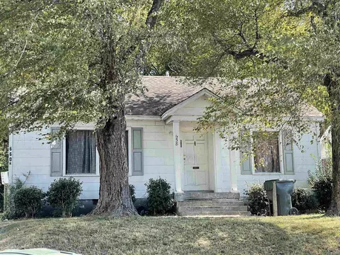 658 Hillcrest St, Memphis, TN 38112