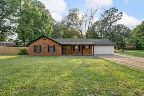 3711 Hermitage Dr, Memphis, TN 38116