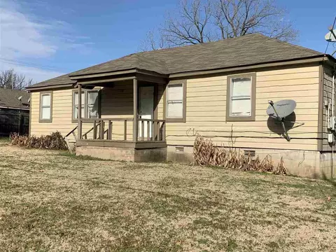478 Dixie St, Memphis, TN 38109 photo 1