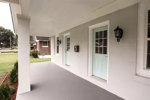 663 Spring St, Memphis, TN 38112 photo 4