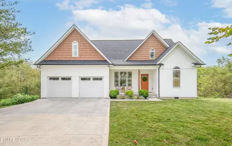 6600 Grace Nicely Ln, Corryton, TN 37721