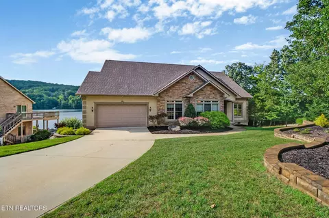 21 Mariners Ct, Crossville, TN 38558