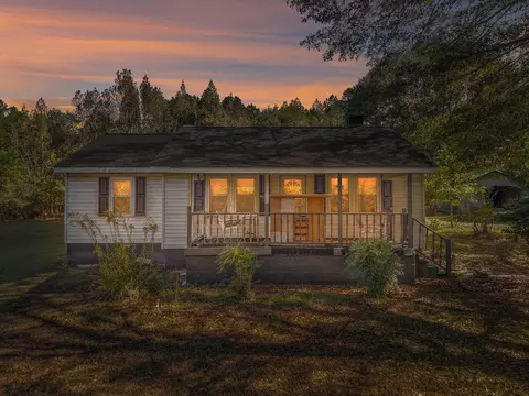 1106 N Chattanooga St, La Fayette, GA 30728