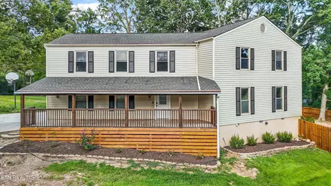 1512 Blackwood Dr, Knoxville, TN 37923