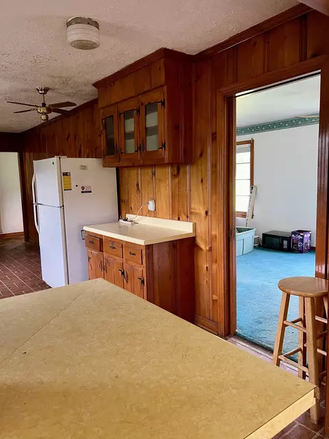 Kitchen - 250 Chipman Rd, Bethpage, TN 37022 photo 4 of 6