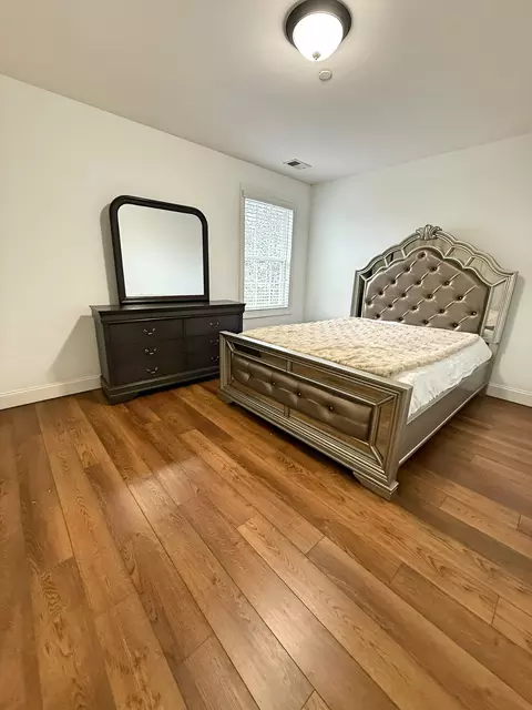 Bedroom - 1120 Rivercrest Dr, Murfreesboro, TN 37129 photo 3 of 5