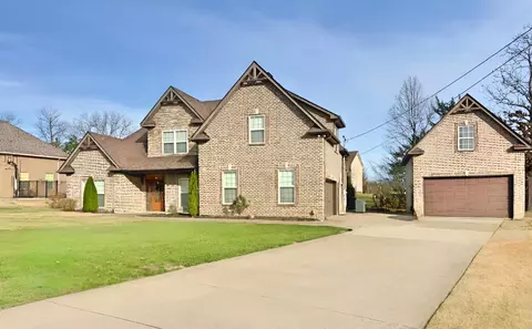 Exterior - 1120 Rivercrest Dr, Murfreesboro, TN 37129 photo 3 of 5