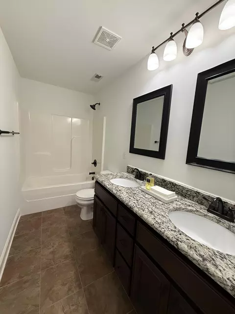 Bath - 1120 Rivercrest Dr, Murfreesboro, TN 37129 photo 4 of 4