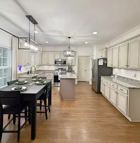 Kitchen - 1120 Rivercrest Dr, Murfreesboro, TN 37129 photo 2 of 3