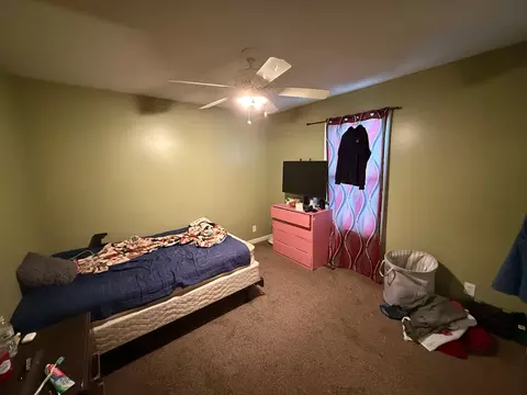 Bedroom - 141 Foxrun, Springfield, TN 37172 photo 2 of 4