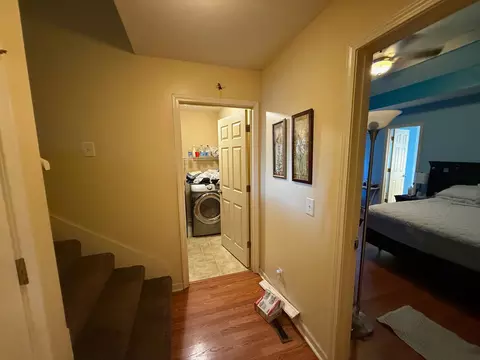 Entry Way - 141 Foxrun, Springfield, TN 37172 photo 3 of 4