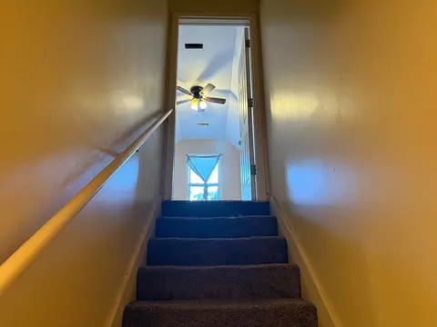 Entry Way - 141 Foxrun, Springfield, TN 37172 photo 4 of 4