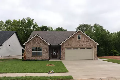 615 Willow Park Dr, Clarksville, TN 37043