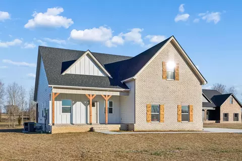 2233 County House Rd, Smithville, TN 37166
