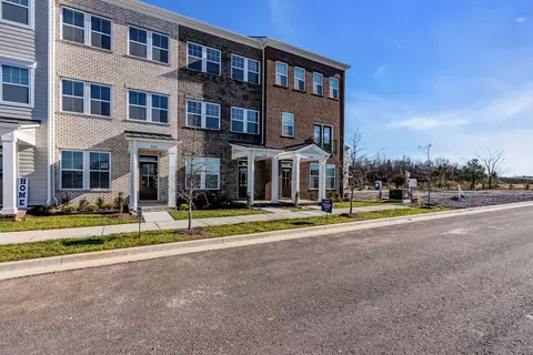 516 Hinton St, Lebanon, TN 37090