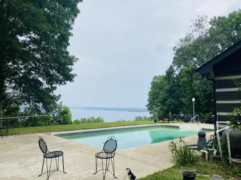 9725 Lakeside Drive Rd, Harrison, TN 37341