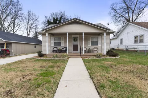 510 N Vine St, Winchester, TN 37398