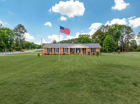 5 Camper Creek Rd, Fayetteville, TN 37334