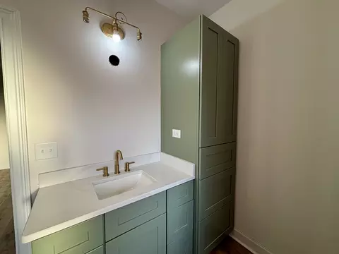 Bath - 1826 Pocahontas Rd, Morrison, TN 37357 photo 2 of 5