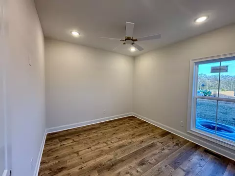 Bedroom - 1826 Pocahontas Rd, Morrison, TN 37357 photo 3 of 3