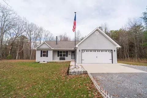 1561 Bicknell Rd, Clarkrange, TN 38553 photo 2