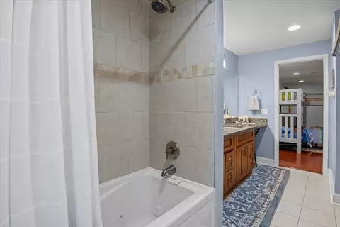 Bath - 307 Crestview Dr, Dickson, TN 37055 photo 5 of 7