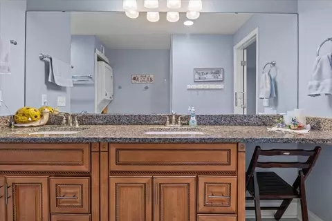 Bath - 307 Crestview Dr, Dickson, TN 37055 photo 4 of 7