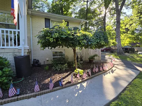 Exterior - 307 Crestview Dr, Dickson, TN 37055 photo 8 of 12