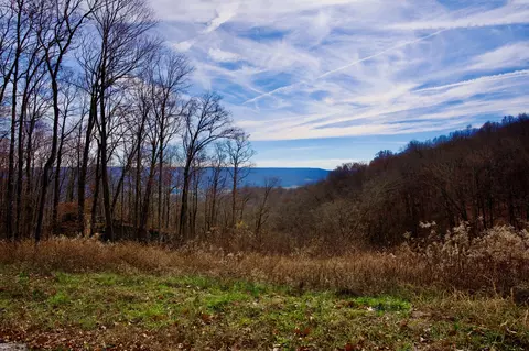 323 White Oak Flatt Rd # A, Sparta, TN 38583