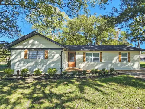 30 Allen Cir, Brighton, TN 38011