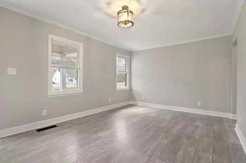 Living - 681 Hennessee Ave, Morrison, TN 37357 photo 2 of 3