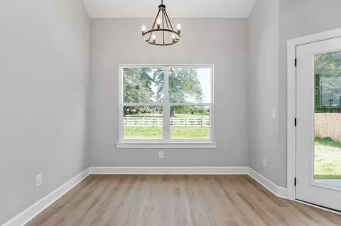 Dining - 105 Reece Rd, Baxter, TN 38544 photo 1 of 1