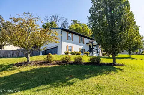 1300 Whittbier Dr, Knoxville, TN 37932