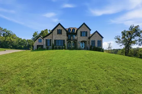 9900 Amarosa Ct, Brentwood, TN 37027