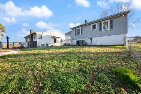 Exterior - 105 Arnold St, Centerville, TN 37033 photo 4 of 4